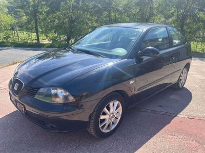 Schwarz Gebraucht 2003 Seat Ibiza Fresh Limousine | € 2.450