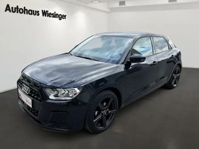 Schwarz metallic Gebraucht 2024 Audi A1 Sportback Advanced Kleinwagen | € 24.850 (Guter Preis)