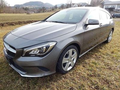 Grau Gebraucht 2016 Mercedes CLA180 Shooting Brake Kombi | € 15.490 (Fairer Preis)