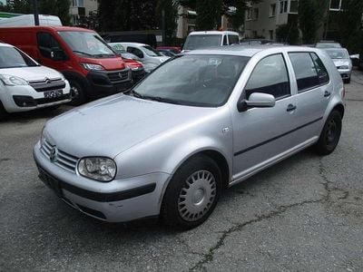 Grau Gebraucht 2002 VW Golf Limousine | € 750 (Guter Preis)