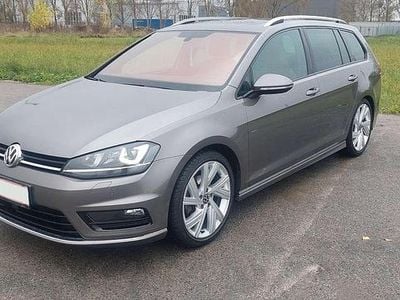 Grau Gebraucht 2016 VW Golf VII Sport Kombi | € 16.500 (Etwas zu teuer)