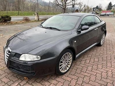 Schwarz Gebraucht 2006 Alfa Romeo GT Distinctive Coupé | € 4.900