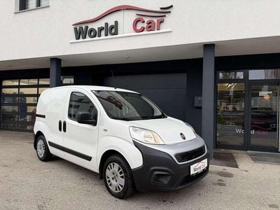 Gebraucht Fiat Fiorino 78 PS (57 kW) 2017 Weiß Van / Kleinbus