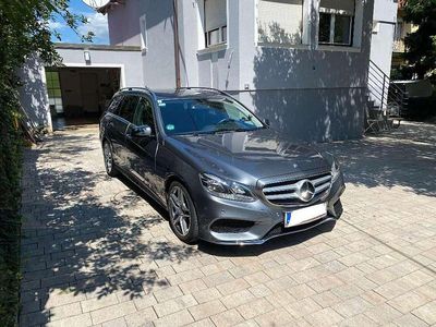 Silber Gebraucht 2015 Mercedes E220 AMG line Kombi | € 22.000 (Etwas zu teuer)