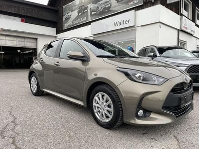 gebraucht Toyota Yaris Hybrid Yaris 1,5 Hybrid Active Drive