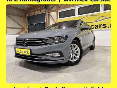 Gebraucht VW Passat 150 PS (110 kW) 2023 Grau Kombi