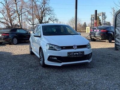 Gebraucht VW Polo Sportline 60 PS (44 kW) 2015 Weiß Limousine