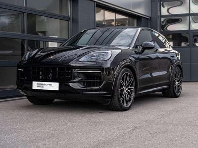 Schwarz metallic Gebraucht 2023 Porsche Cayenne SUV | € 108.700