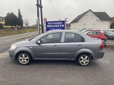 Grau Gebraucht 2008 Chevrolet Aveo Limousine | € 750