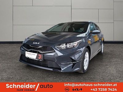 Grau Gebraucht 2022 Kia Ceed Sportswagon Silver Kombi | € 19.777 (Etwas zu teuer)