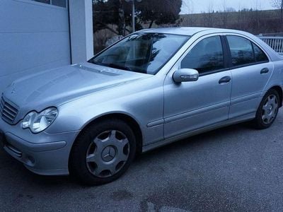 Gebraucht Mercedes C200 Classic 122 PS (89 kW) 2006 Grau Limousine