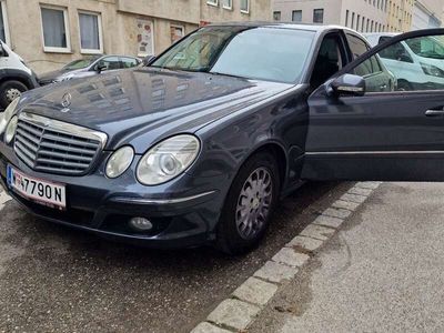 Mercedes E220