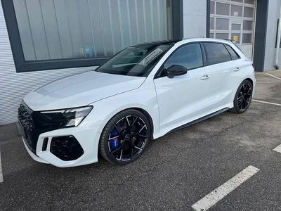 Gebraucht Audi RS3 Sportback Ambiente 400 PS (294 kW) 2024 Weiss  metallic Kleinwagen