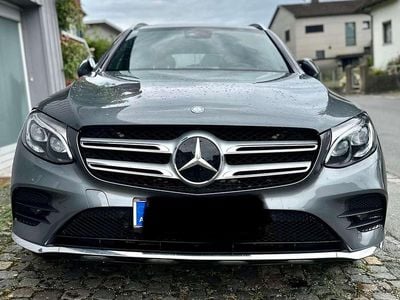 Grau Gebraucht 2016 Mercedes GLC350 SUV | € 24.800