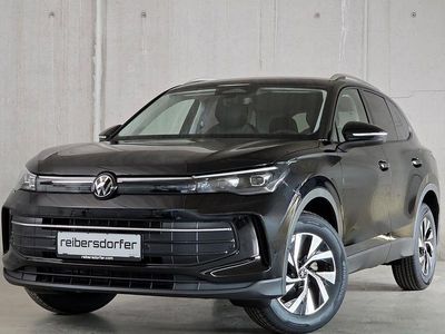 Schwarz metallic Neu 2026 VW Tiguan SUV | € 43.890 (Guter Preis)