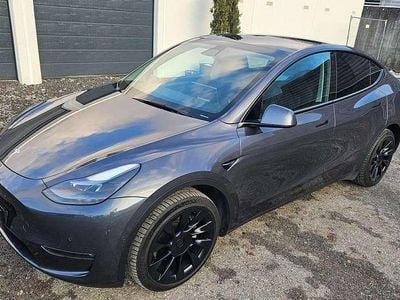 Grau Gebraucht 2022 Tesla Model Y Performance SUV | € 32.900 (Fairer Preis)