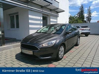 Grau Gebraucht 2017 Ford Focus Trend Limousine | € 9.900 (Fairer Preis)