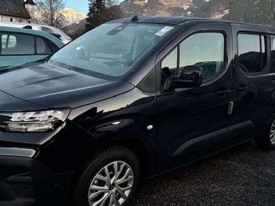 Neu Fiat Doblò 131 PS (96 kW) 2025 Schwarz Van / Kleinbus