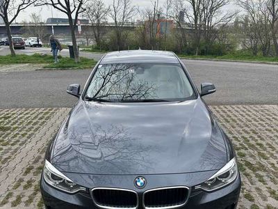 gebraucht BMW 320 320 d Aut.