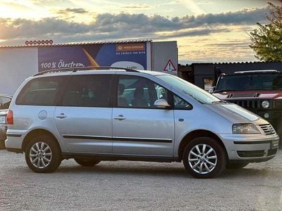 Grau Gebraucht 2005 VW Sharan Business Van / Kleinbus | € 3.990 (Teuer)