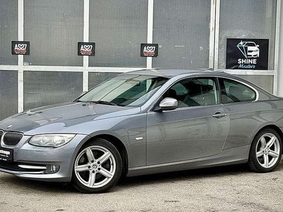 Gebraucht BMW 325 204 PS (150 kW) 2010 Grau Coupé