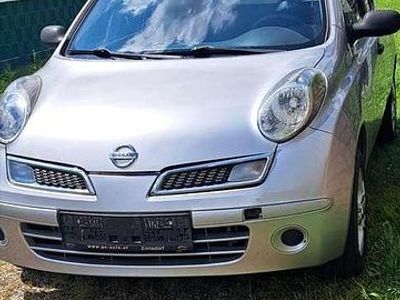 Silber Gebraucht 2010 Nissan Micra Comfort Kleinwagen | € 3.200