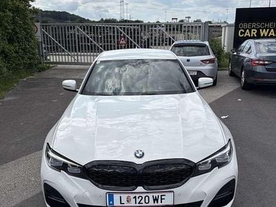 Weiß Gebraucht 2020 BMW 318 M Sport Limousine | € 30.000 (Fairer Preis)