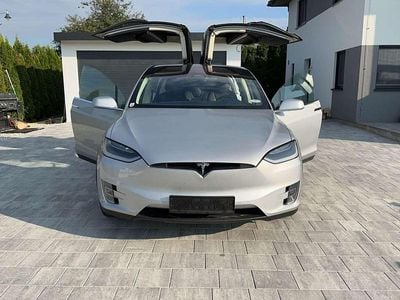 Grau Gebraucht 2017 Tesla Model X SUV | € 57.000