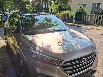 Bronze Gebraucht 2016 Hyundai Tucson SUV | € 16.400