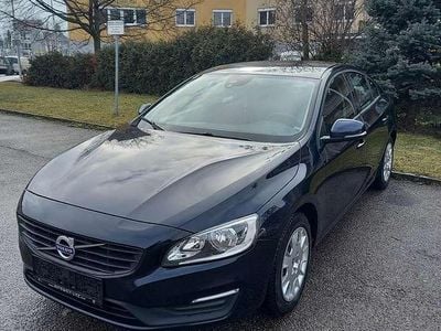 Gebraucht Volvo S60 120 PS (88 kW) 2015 Blau Limousine