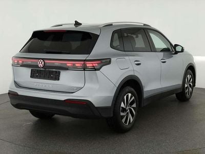Silber Neu 2025 VW Tiguan Life SUV | € 46.932 (Fairer Preis)