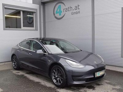 Grau Gebraucht 2020 Tesla Model 3 Standard Range Limousine | € 18.880 (Fairer Preis)