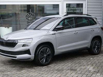 Grau Neu 2025 Skoda Karoq SportLine SUV | € 50.644 (Teuer)