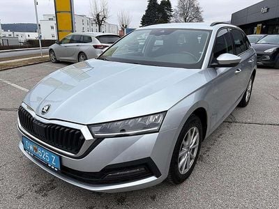 Silber Gebraucht 2022 Skoda Octavia Ambition Kombi | € 19.999 (Superpreis)