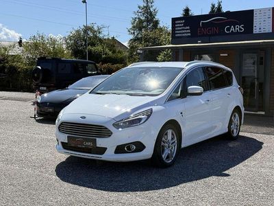 Weiß Gebraucht 2015 Ford S-MAX Titanium Van / Kleinbus | € 13.900 (Teuer)