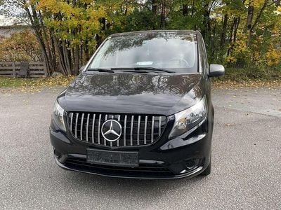 Schwarz Gebraucht 2023 Mercedes Vito Van | € 32.000