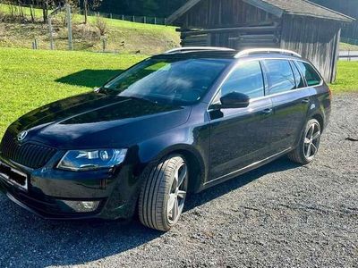 gebraucht Skoda Octavia Combi 20 TDI 4x4 5E