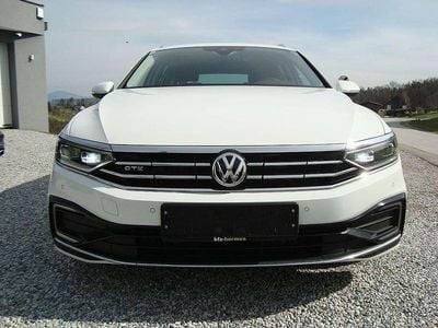 Weiß Gebraucht 2020 VW Passat GTE Kombi | € 15.950 (Guter Preis)