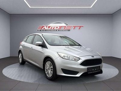 Silber Gebraucht 2015 Ford Focus Trend Limousine | € 5.799 (Etwas zu teuer)
