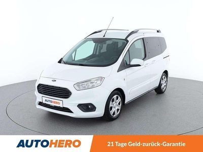 Weiß Gebraucht 2019 Ford Tourneo Courier Titanium Van / Kleinbus | € 13.690