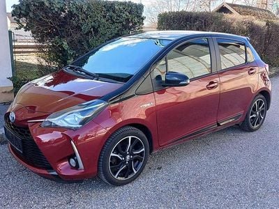 Gebraucht Toyota Yaris Style 75 PS (55 kW) 2017 Rot Limousine