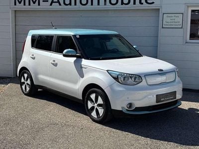 Weiß Gebraucht 2017 Kia Soul SUV | € 6.990
