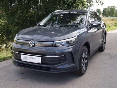 Grau Gebraucht 2025 VW Tiguan SUV | € 47.900 (Superpreis)