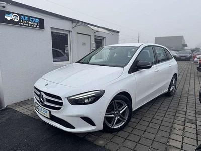 Gebraucht Mercedes B180 116 PS (85 kW) 2021 Weiß Van / Kleinbus