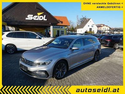 Gebraucht VW Passat Elegance 150 PS (110 kW) 2022 Silber Kombi