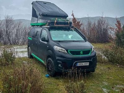 Schwarz Gebraucht 2017 Peugeot Expert Van | € 29.990 (Teuer)