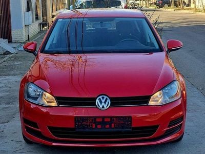 Gebraucht VW Golf Comfortline 105 PS (77 kW) 2014 Limousine