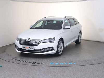 Weiss metallic Gebraucht 2022 Skoda Superb Style Kombi | € 26.490 (Guter Preis)