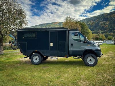 Grau Gebraucht 2017 Iveco Daily | € 279.000