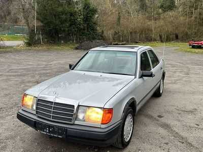 Mercedes E300